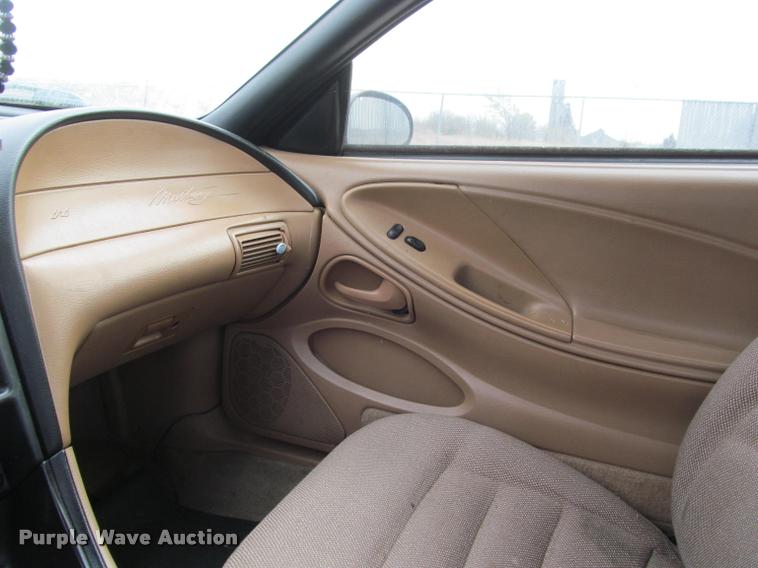 image for item J2568 1997 Ford Mustang