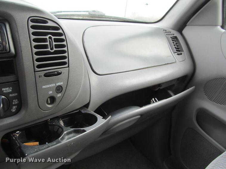 image for item J2569 1997 Ford F150 SuperCab pickup truck