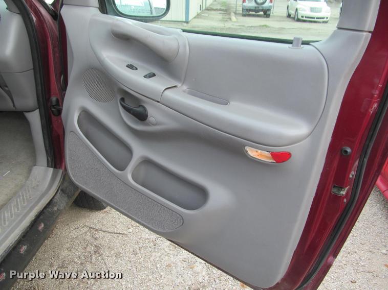 image for item J2569 1997 Ford F150 SuperCab pickup truck