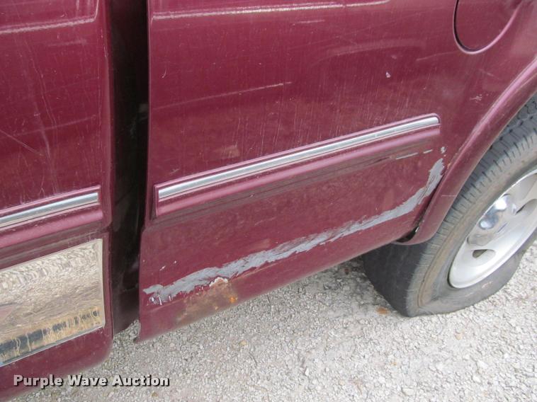 image for item J2569 1997 Ford F150 SuperCab pickup truck