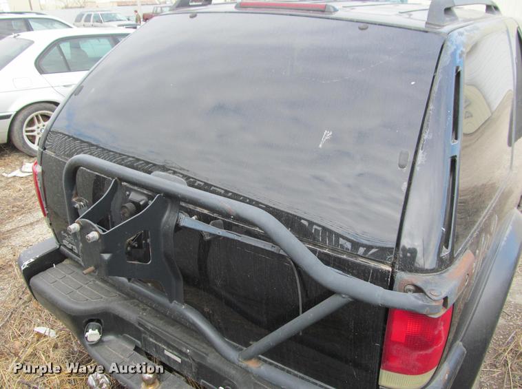 image for item J2571 2002 Chevrolet Blazer ZR-2 SUV