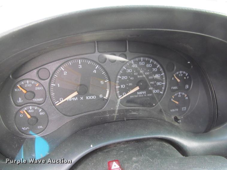 image for item J2571 2002 Chevrolet Blazer ZR-2 SUV