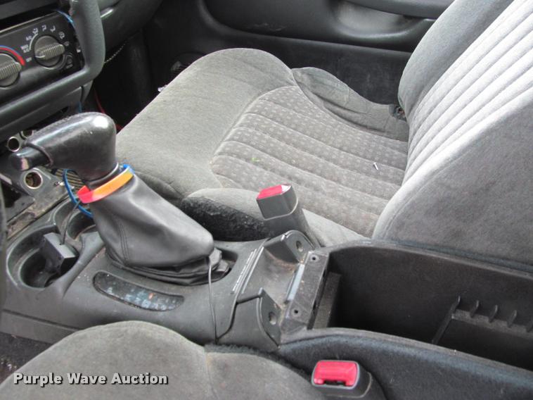 image for item J2571 2002 Chevrolet Blazer ZR-2 SUV