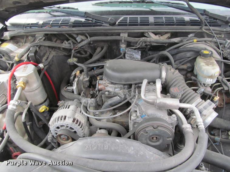 image for item J2571 2002 Chevrolet Blazer ZR-2 SUV