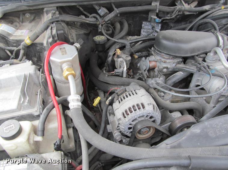 image for item J2571 2002 Chevrolet Blazer ZR-2 SUV