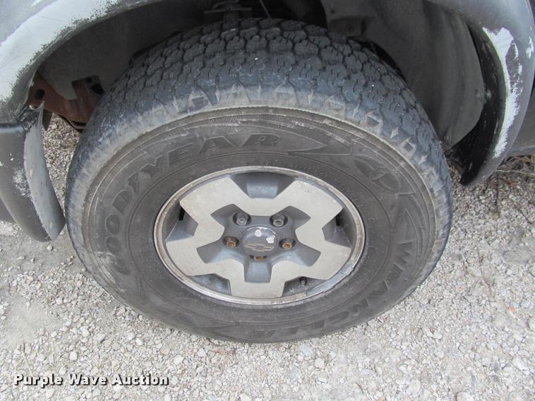 image for item J2571 2002 Chevrolet Blazer ZR-2 SUV