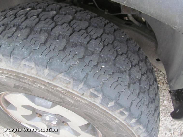 image for item J2571 2002 Chevrolet Blazer ZR-2 SUV