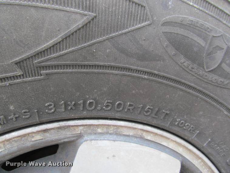 image for item J2571 2002 Chevrolet Blazer ZR-2 SUV