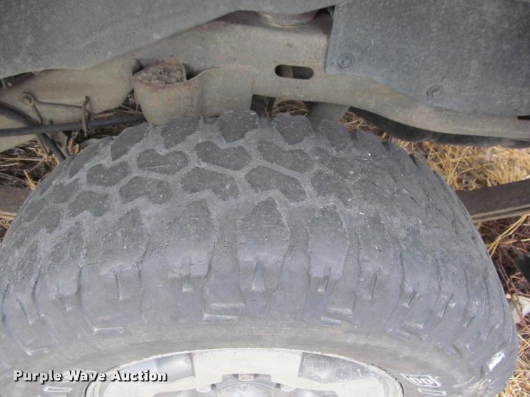 image for item J2571 2002 Chevrolet Blazer ZR-2 SUV