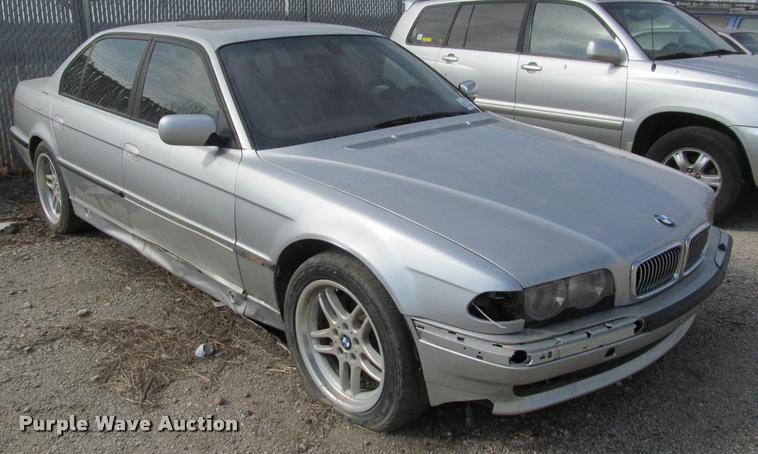 image for item J2572 2001 BMW 740iL