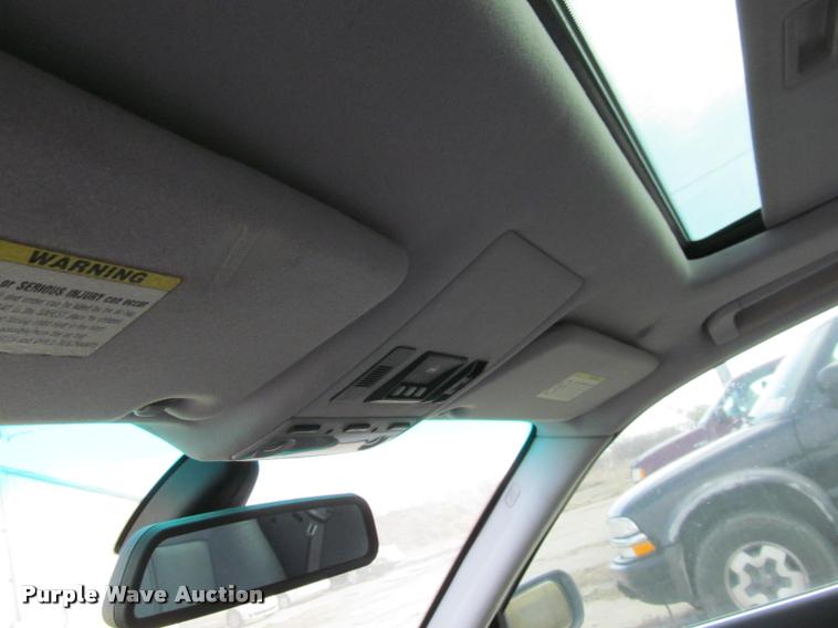 image for item J2572 2001 BMW 740iL