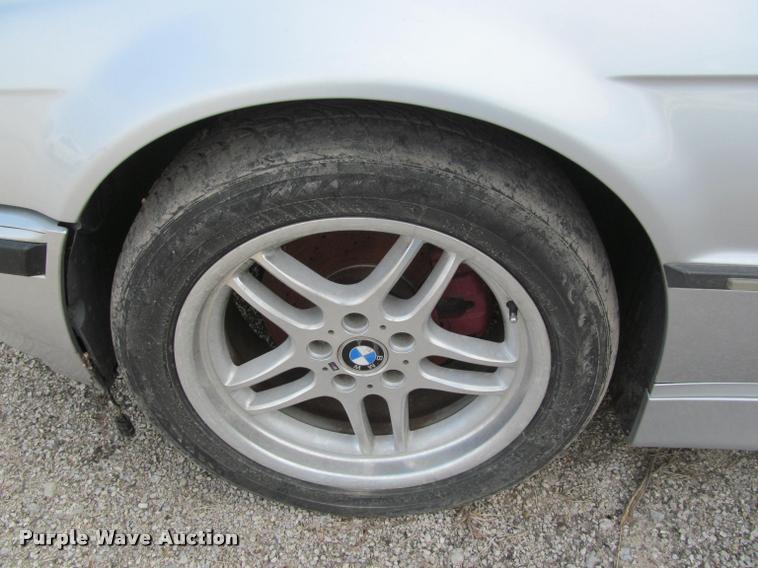 image for item J2572 2001 BMW 740iL