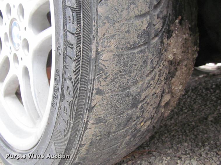 image for item J2572 2001 BMW 740iL