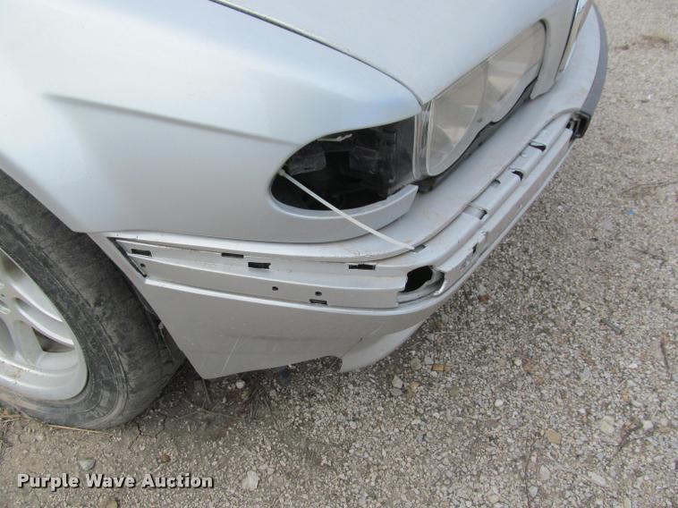 image for item J2572 2001 BMW 740iL