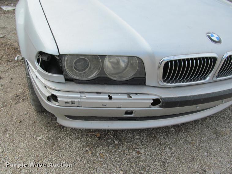 image for item J2572 2001 BMW 740iL