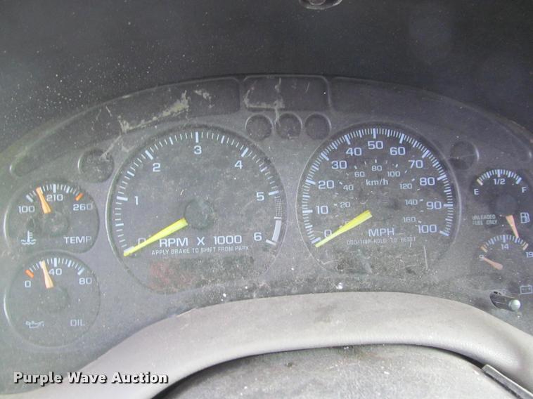 image for item J2574 1999 Chevrolet Blazer SUV