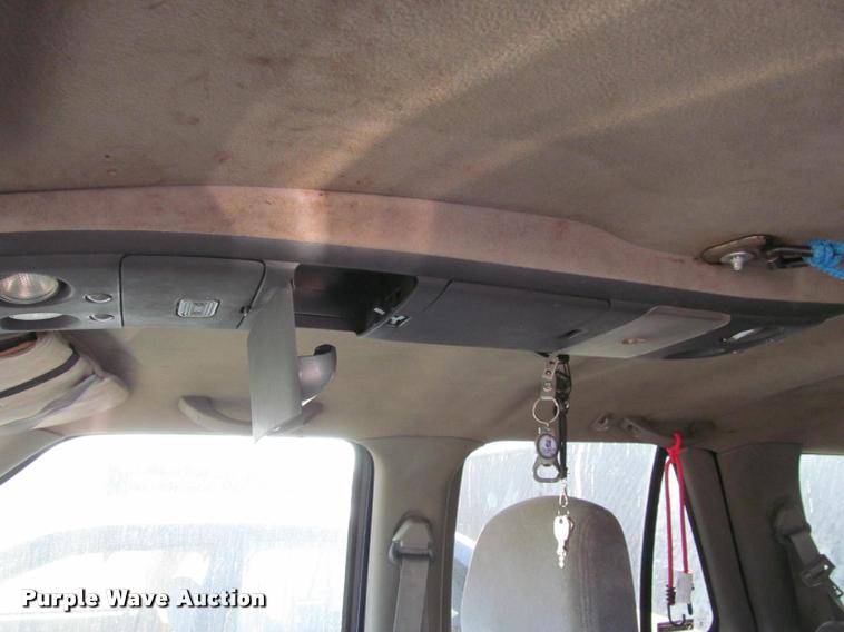 image for item J2574 1999 Chevrolet Blazer SUV