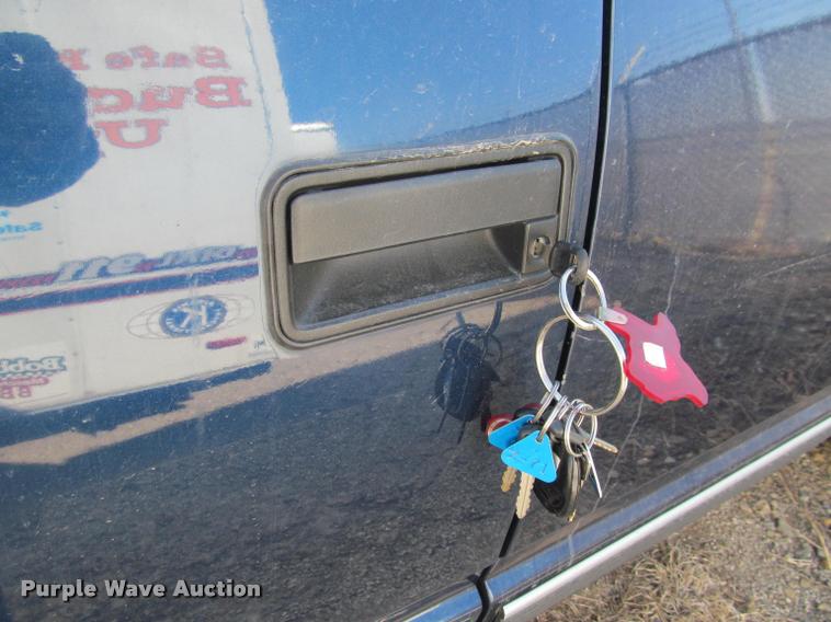 image for item J2576 1998 Chevrolet 1500 Ext. Cab pickup truck