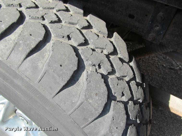 image for item J2576 1998 Chevrolet 1500 Ext. Cab pickup truck