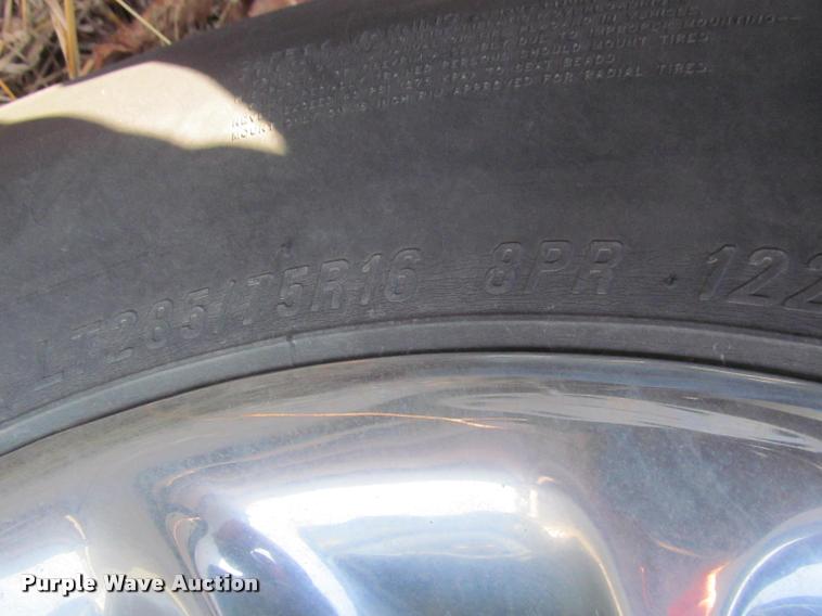 image for item J2576 1998 Chevrolet 1500 Ext. Cab pickup truck