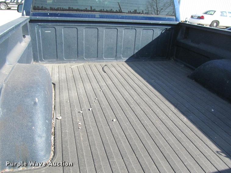 image for item J2576 1998 Chevrolet 1500 Ext. Cab pickup truck