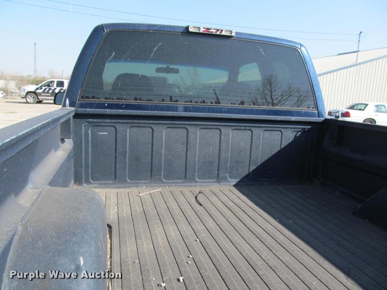 image for item J2576 1998 Chevrolet 1500 Ext. Cab pickup truck