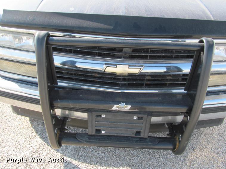 image for item J2576 1998 Chevrolet 1500 Ext. Cab pickup truck
