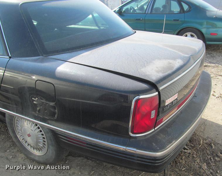 image for item J2578 1995 Oldsmobile Ninety Eight