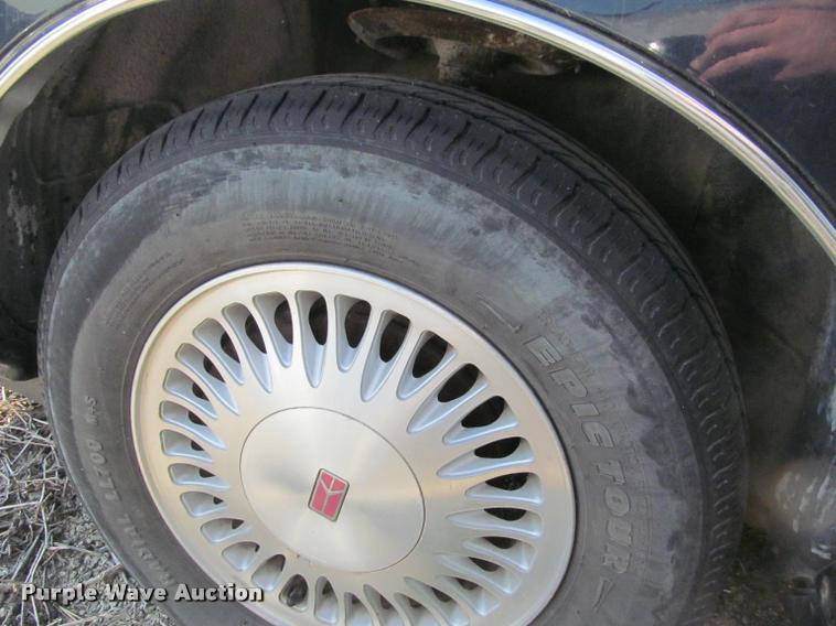 image for item J2578 1995 Oldsmobile Ninety Eight