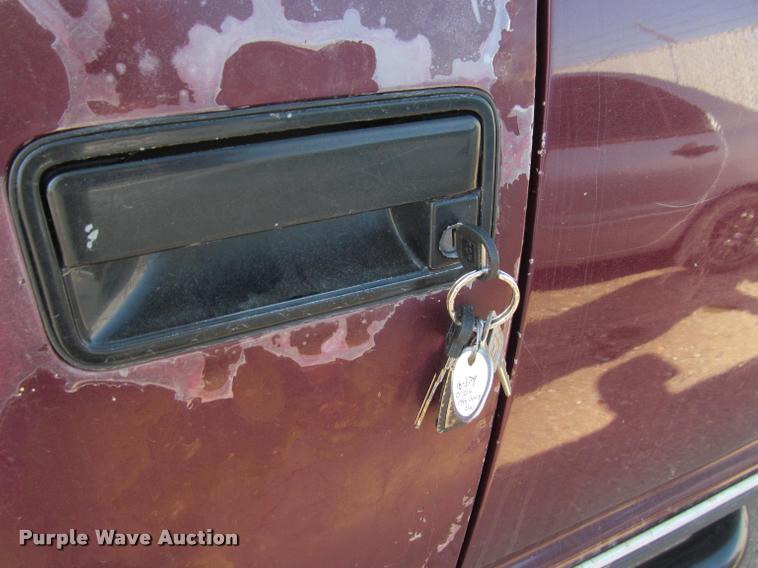 image for item J2580 1994 Chevrolet 1500 Ext. Cab pickup truck