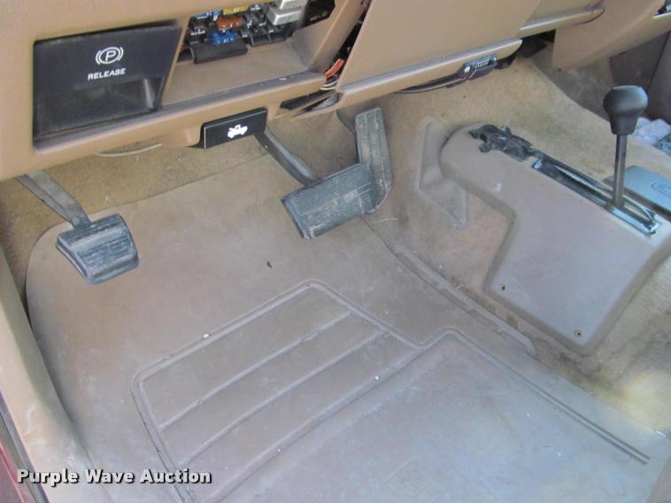 image for item J2580 1994 Chevrolet 1500 Ext. Cab pickup truck