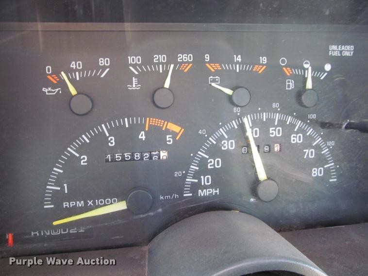 image for item J2580 1994 Chevrolet 1500 Ext. Cab pickup truck