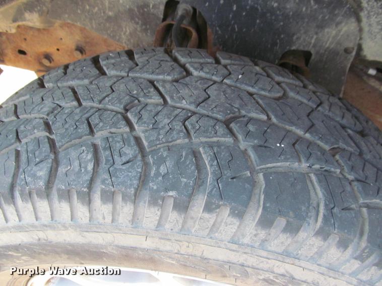 image for item J2580 1994 Chevrolet 1500 Ext. Cab pickup truck