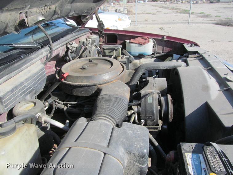 image for item J2580 1994 Chevrolet 1500 Ext. Cab pickup truck