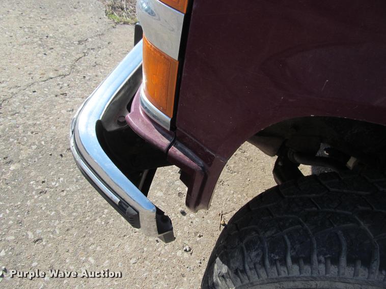 image for item J2580 1994 Chevrolet 1500 Ext. Cab pickup truck