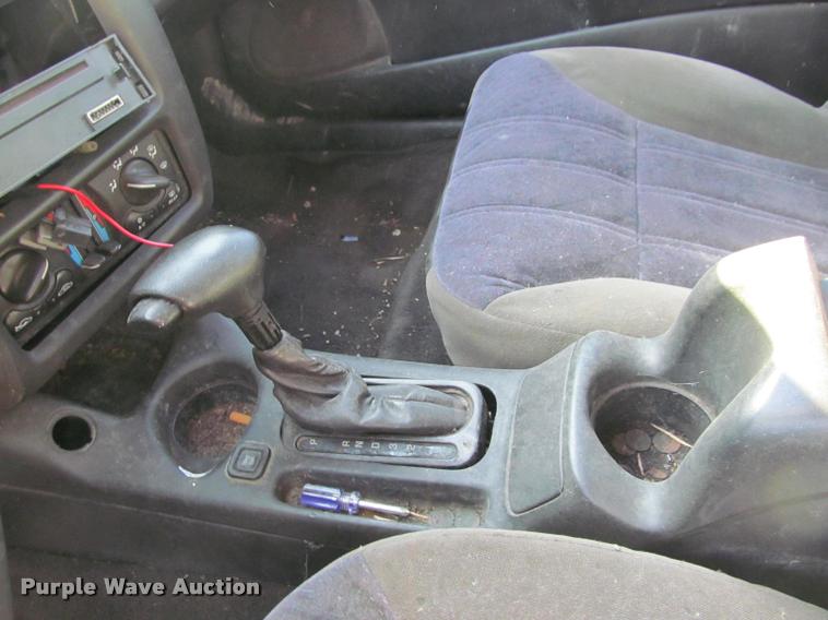 image for item J2582 2002 Chevrolet Monte Carlo