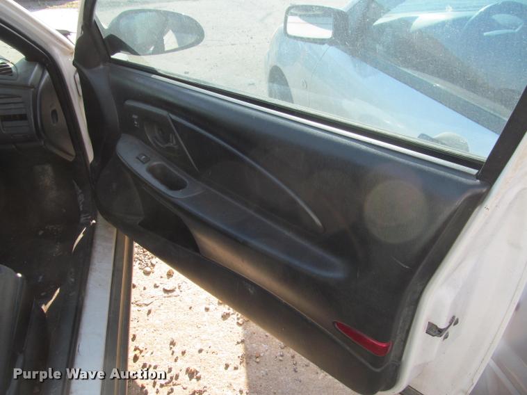 image for item J2582 2002 Chevrolet Monte Carlo