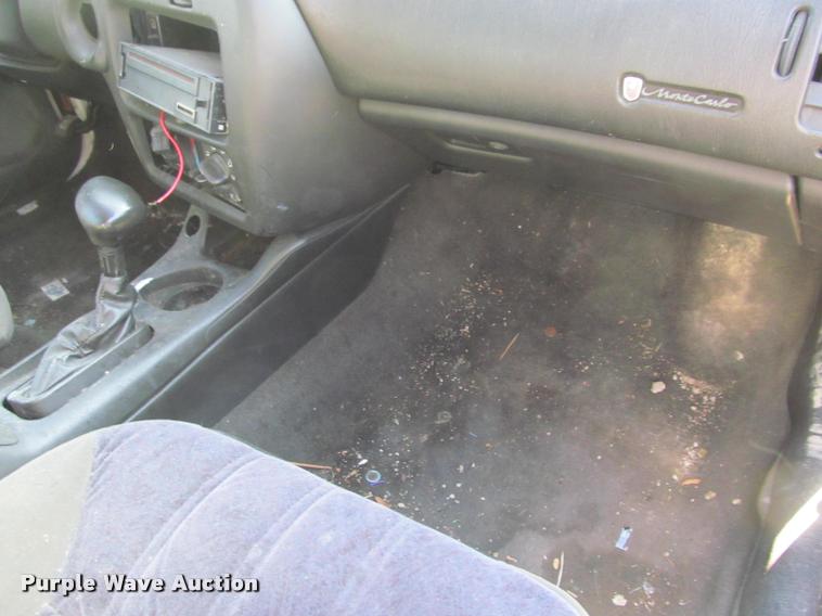 image for item J2582 2002 Chevrolet Monte Carlo