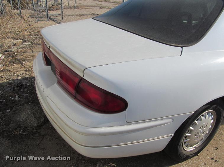 image for item J2583 1998 Buick Regal