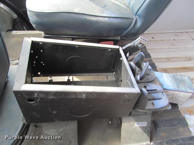 image for item J2584 1988 Chevrolet G30 box truck