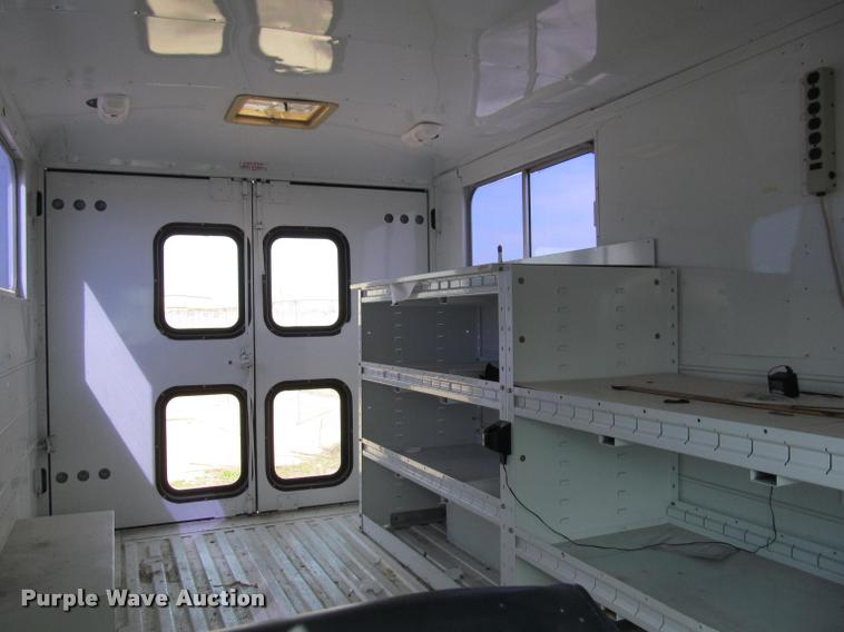 image for item J2584 1988 Chevrolet G30 box truck