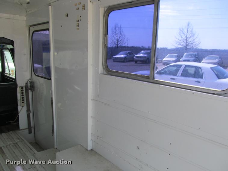 image for item J2584 1988 Chevrolet G30 box truck