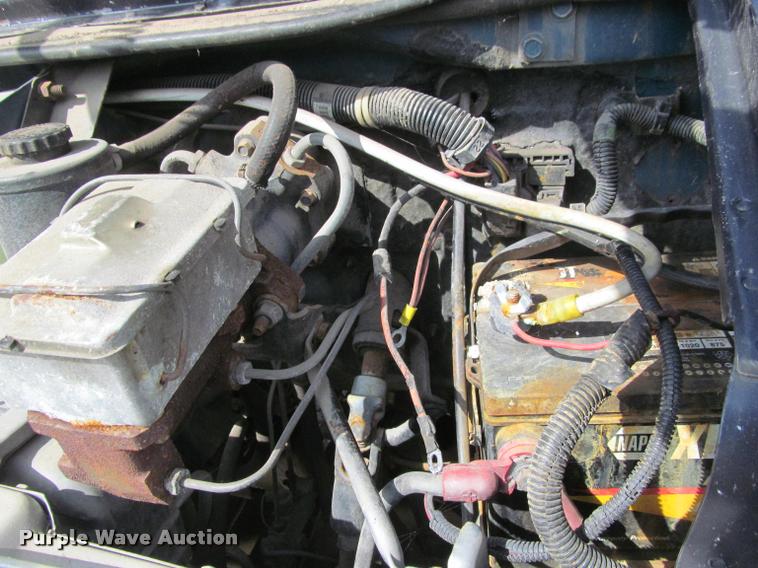 image for item J2584 1988 Chevrolet G30 box truck