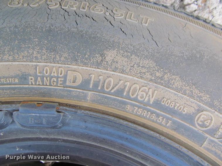 image for item J2584 1988 Chevrolet G30 box truck