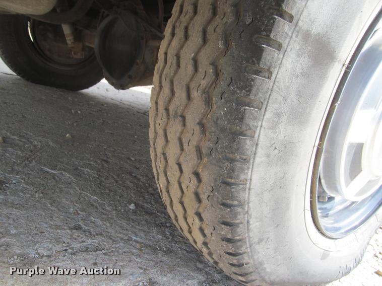 image for item J2584 1988 Chevrolet G30 box truck