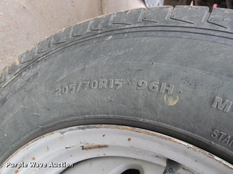 image for item J2585 1995 Chevrolet S10 pickup truck