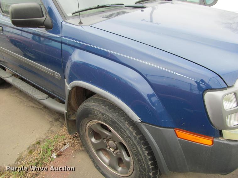 image for item J2586 2002 Nissan Exterra SE SUV