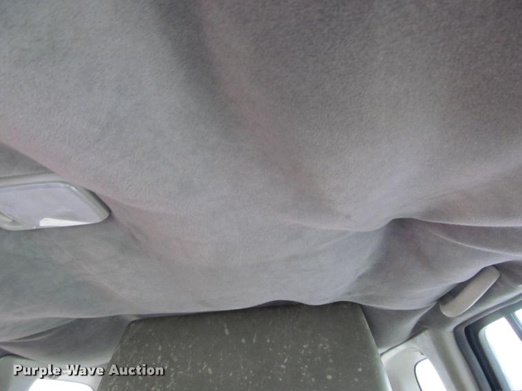 image for item J2586 2002 Nissan Exterra SE SUV