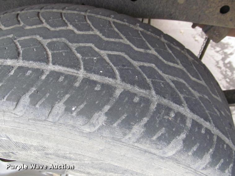 image for item J2586 2002 Nissan Exterra SE SUV