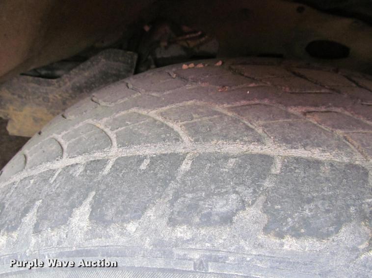 image for item J2586 2002 Nissan Exterra SE SUV